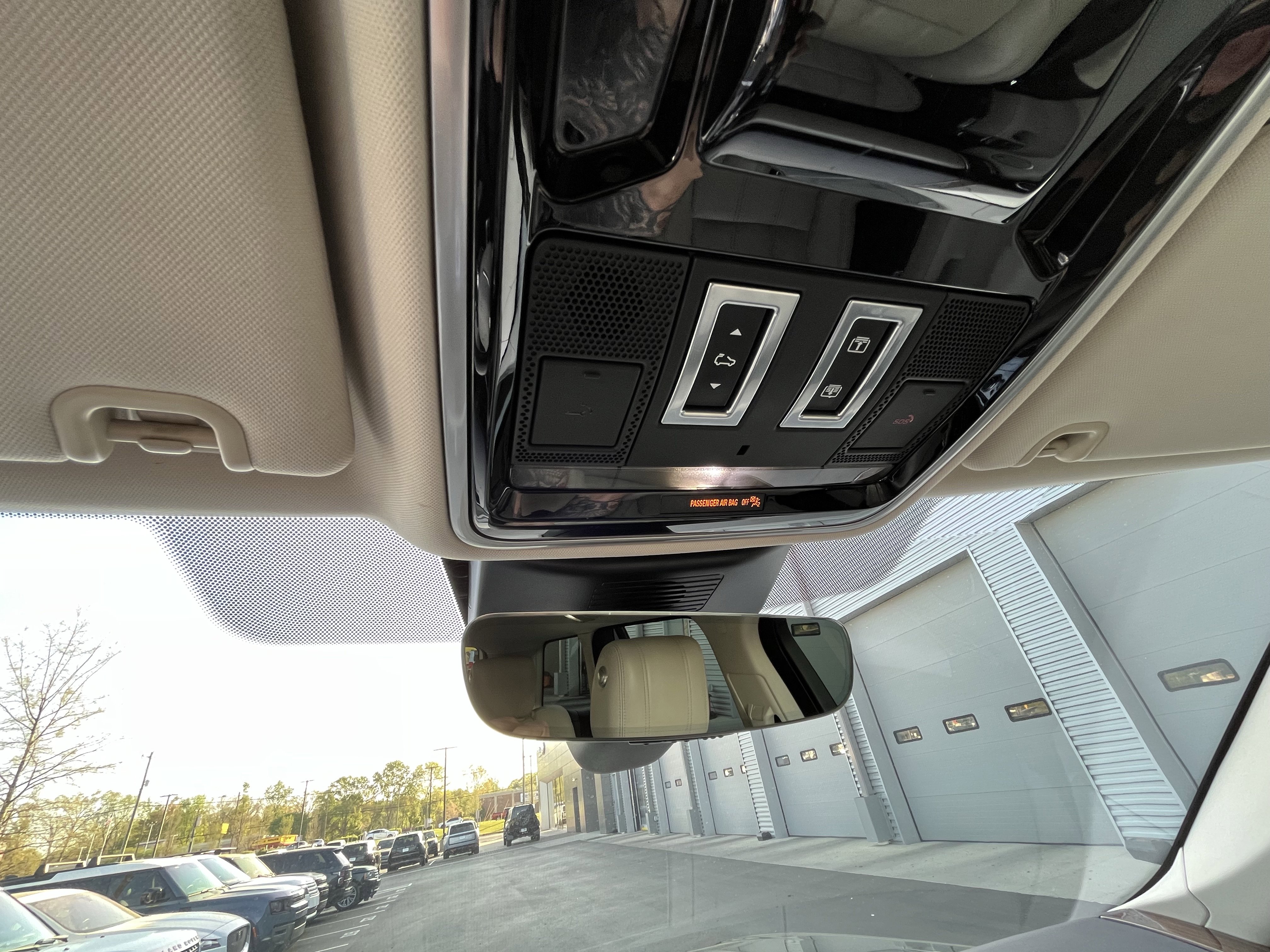 Used 2017 Land Rover Range Rover Supercharged image 20