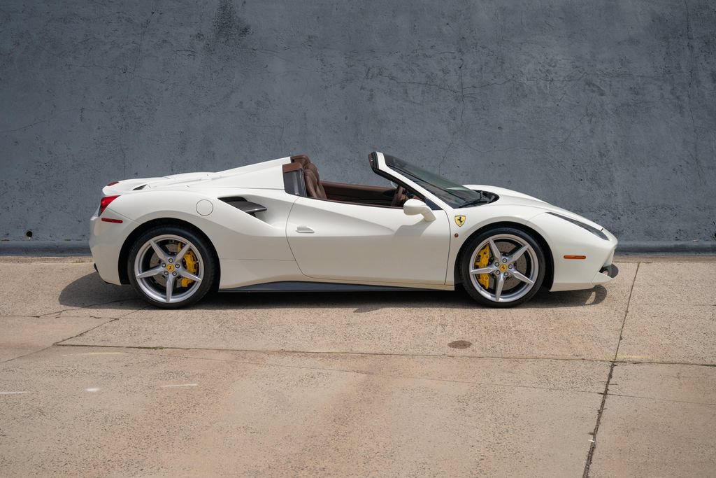 Used 2018 Ferrari 488 Spider RWD image 7
