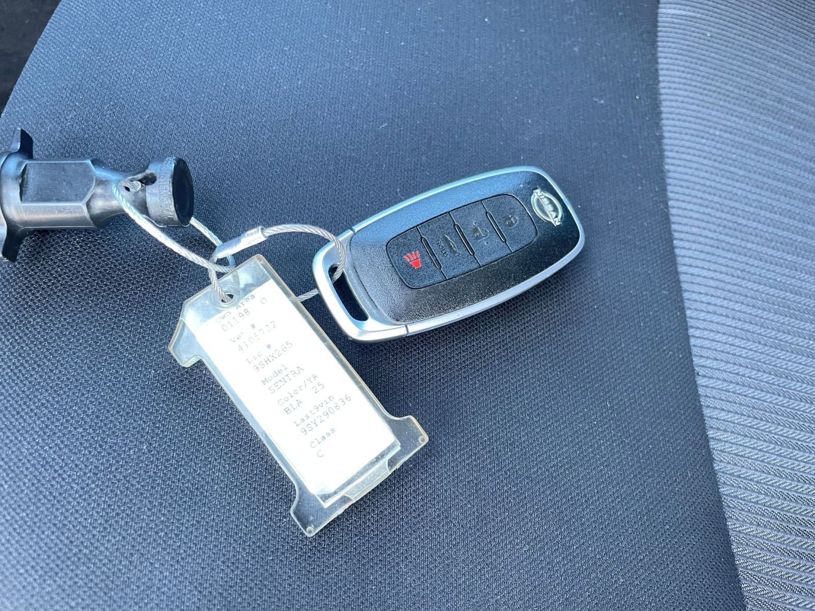 Used 2025 Nissan Sentra SV image 21