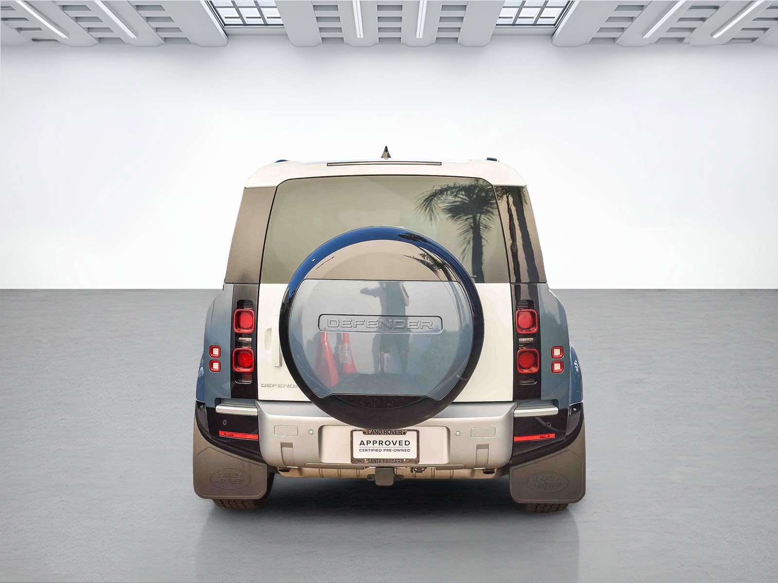 Used 2024 Land Rover Defender 110 S image 7