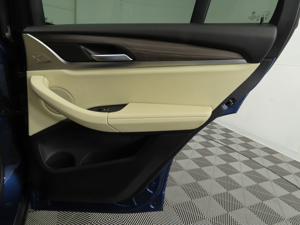 Used 2019 BMW X4 xDrive30i w/ Convenience Package image 28