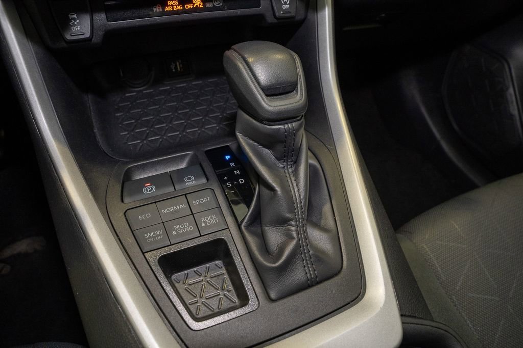 Certified 2024 Toyota RAV4 XLE image 15