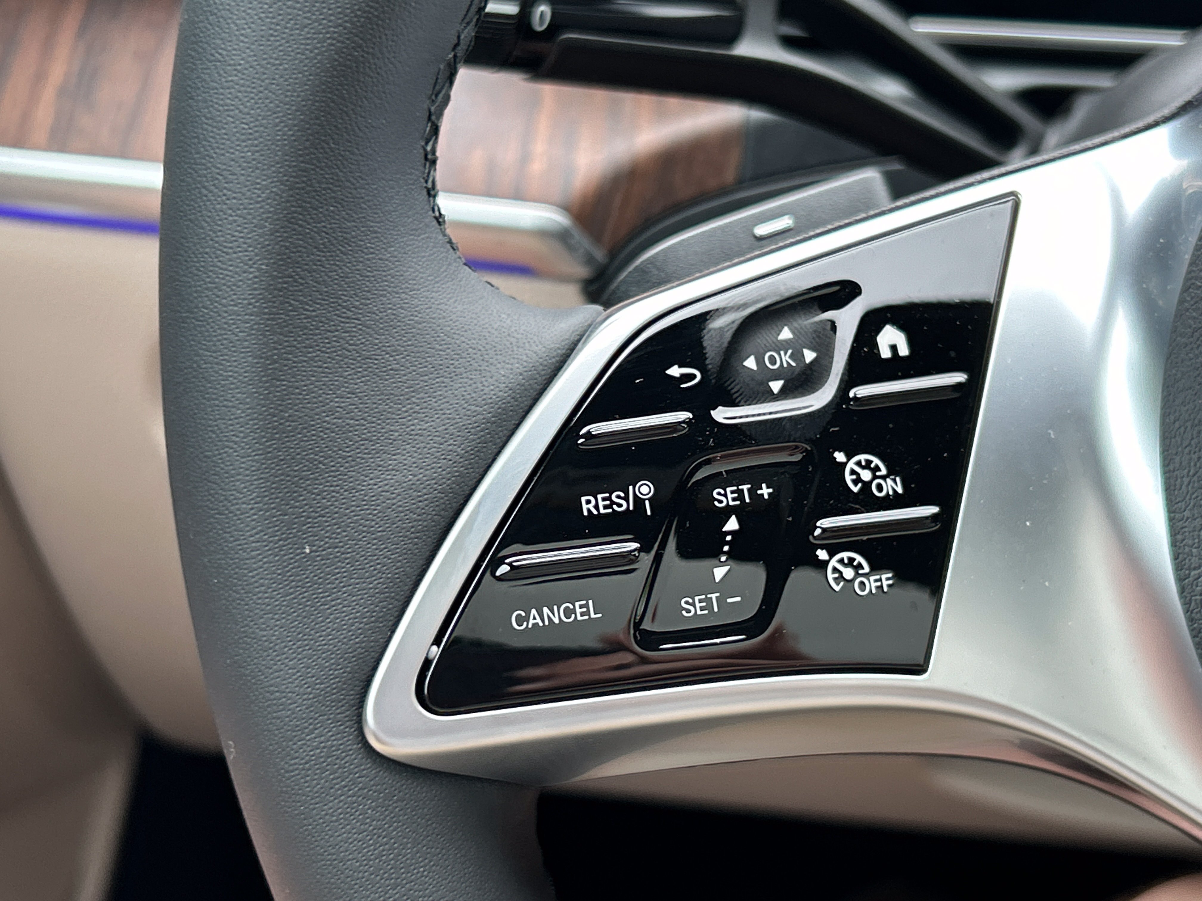 New 2026 Mercedes-Benz C 300 Sedan image 26