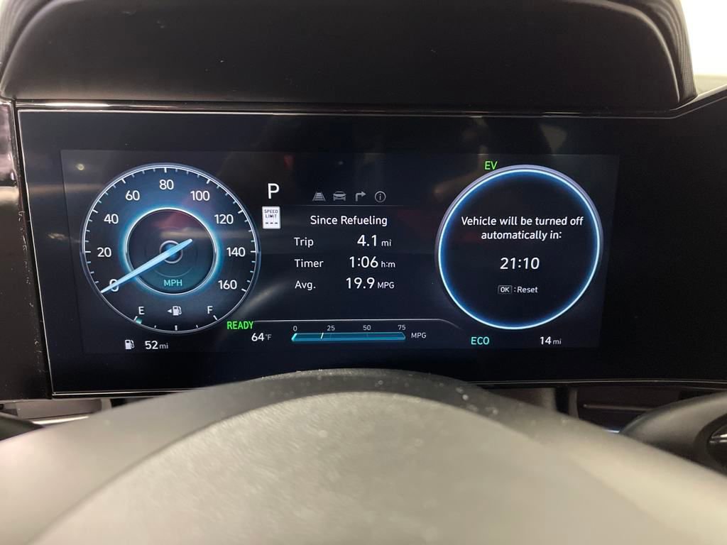 New 2025 Hyundai Elantra SEL image 20