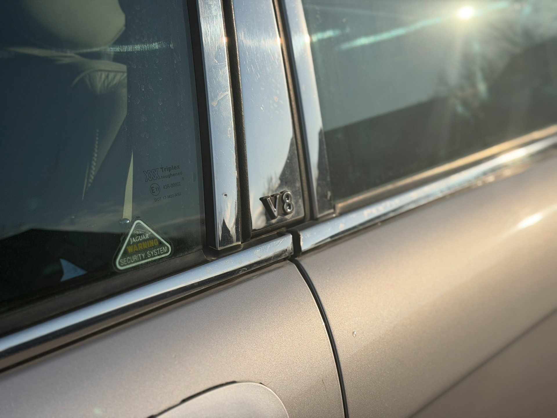 Used 2002 Jaguar XJ8 image 28