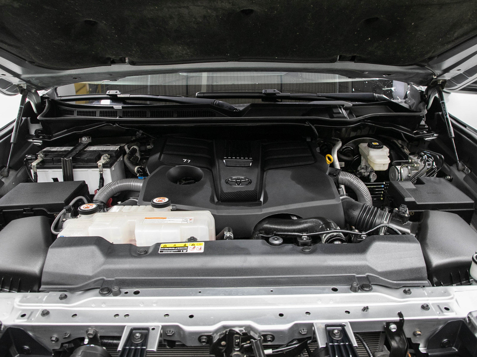 Used 2022 Toyota Tundra SR5 w/ SR5 Convenience Package AWD/4WD image 33