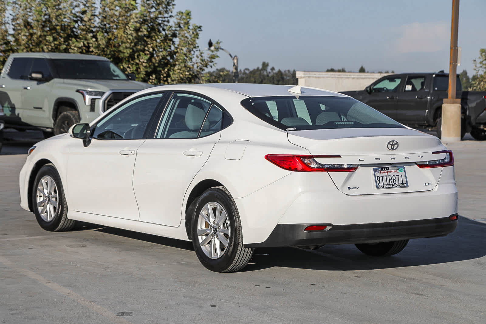 Used 2025 Toyota Camry LE w/ Convenience Package FWD image 7