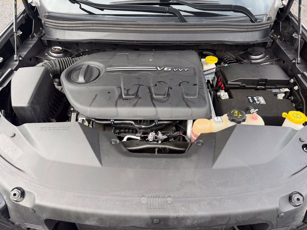 Used 2022 Jeep Cherokee Limited AWD/4WD image 20