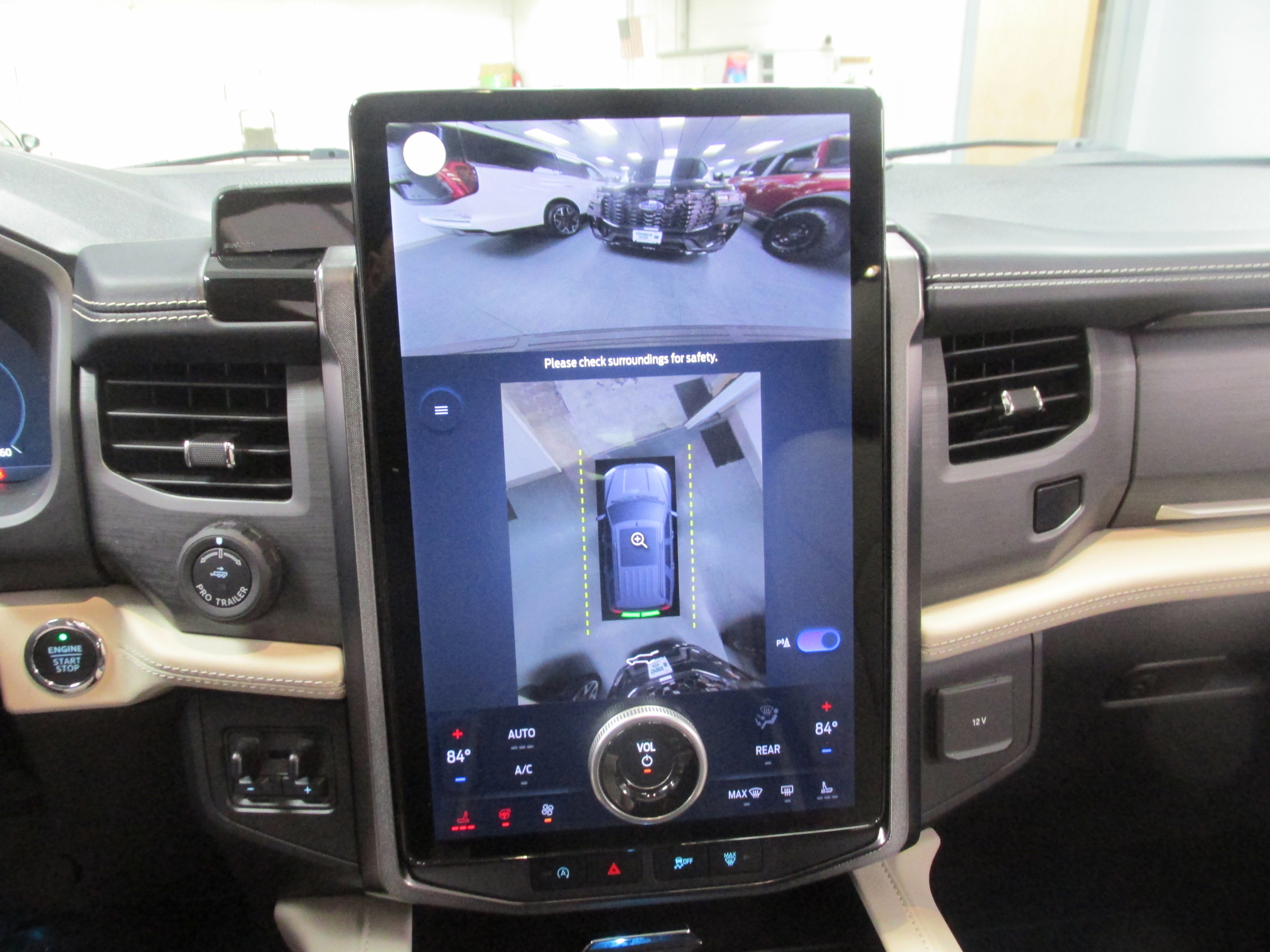 Used 2023 Ford Expedition Platinum image 41