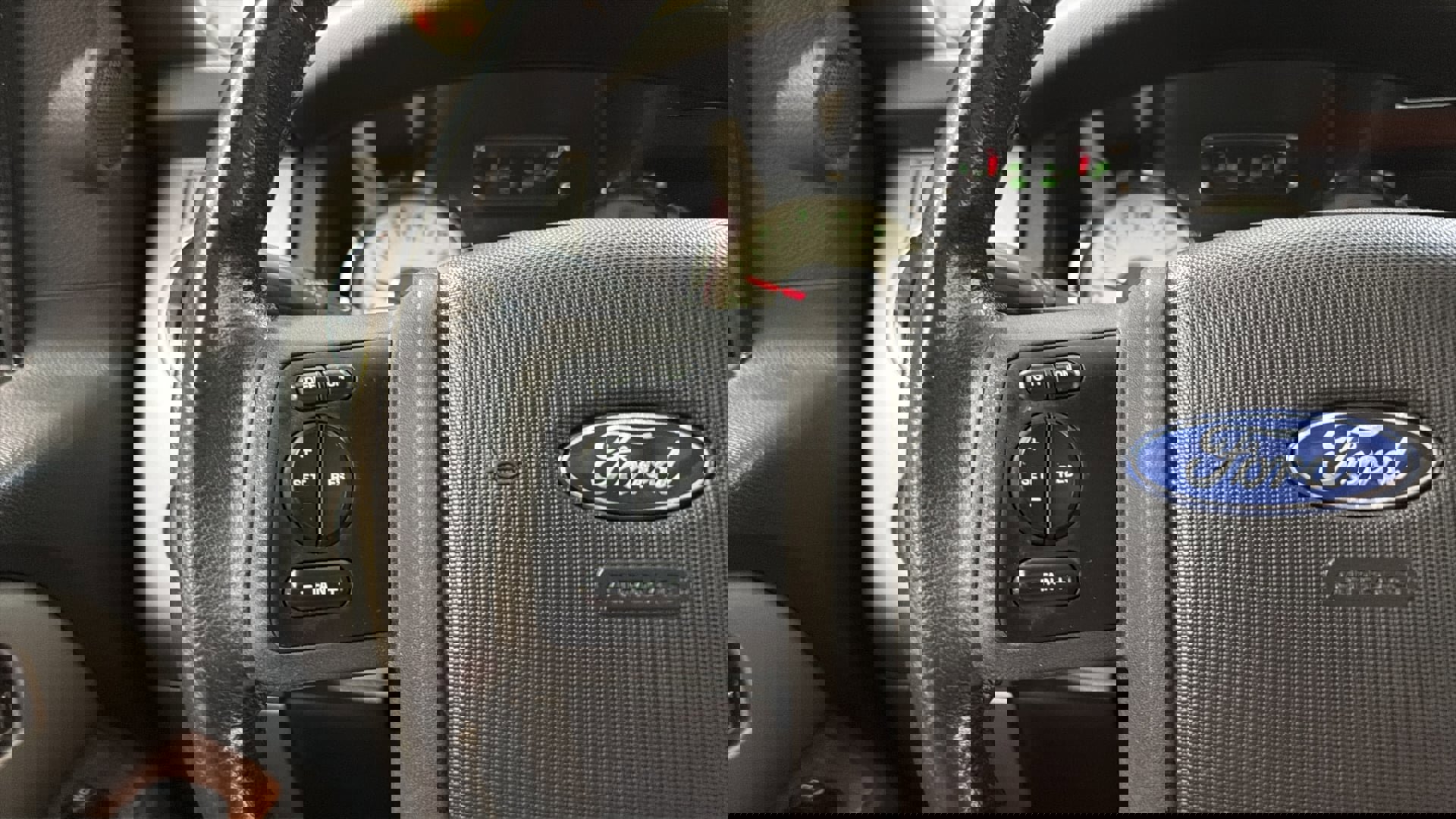 Used 2007 Ford Expedition Eddie Bauer RWD image 25