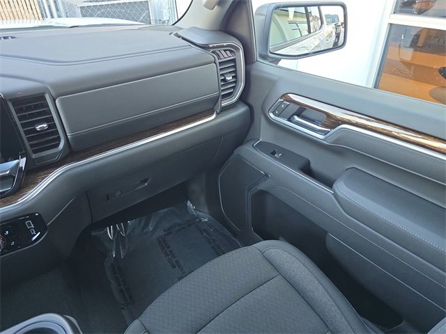 New 2026 GMC Sierra 1500 Elevation image 14