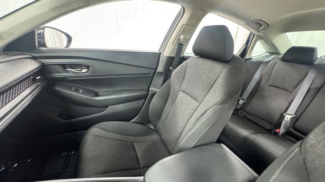 Used 2023 Honda Accord EX image 13