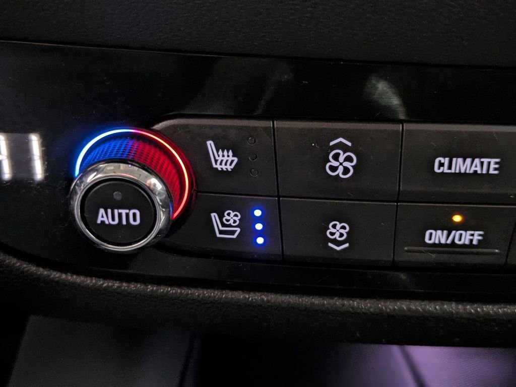 Used 2021 Buick Enclave Premium w/ Sun and Sites Package image 7