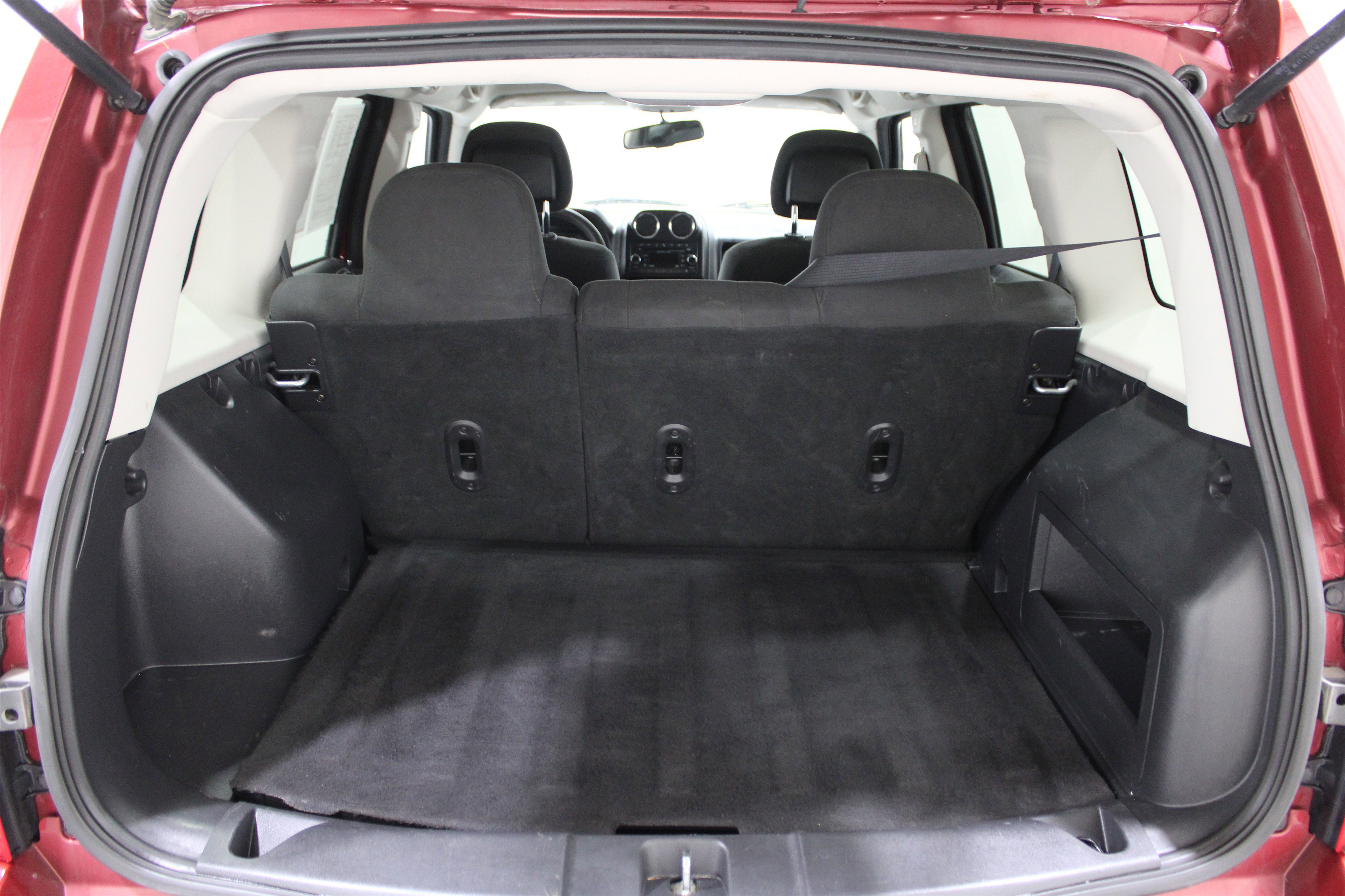 Used 2017 Jeep Patriot Sport image 16