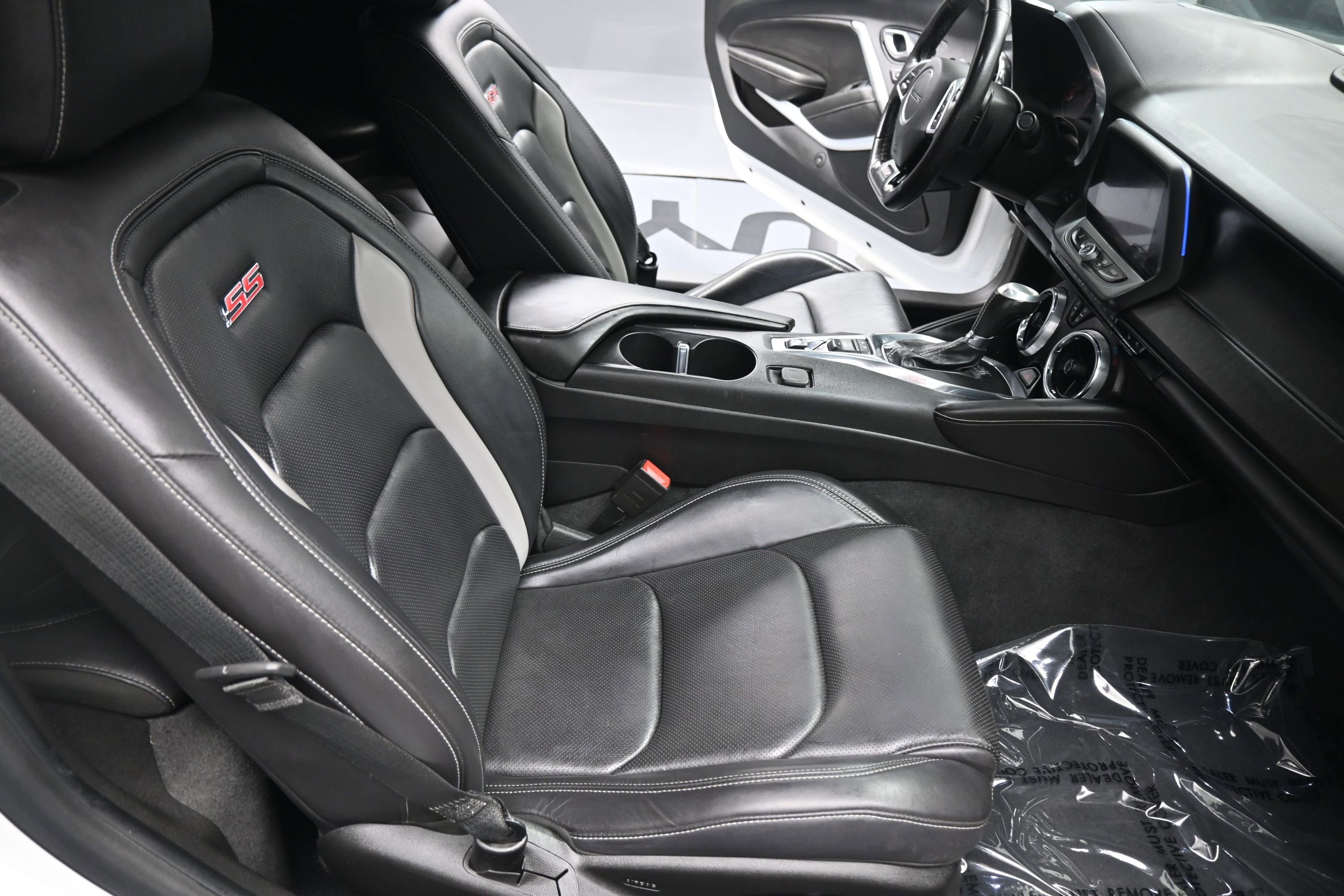 Used 2018 Chevrolet Camaro SS w/ Redline Edition RWD image 19