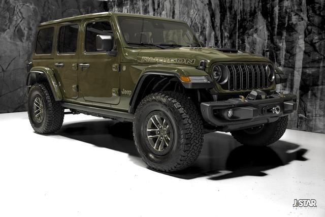 Used 2024 Jeep Wrangler Unlimited Rubicon 392 AWD/4WD image 24