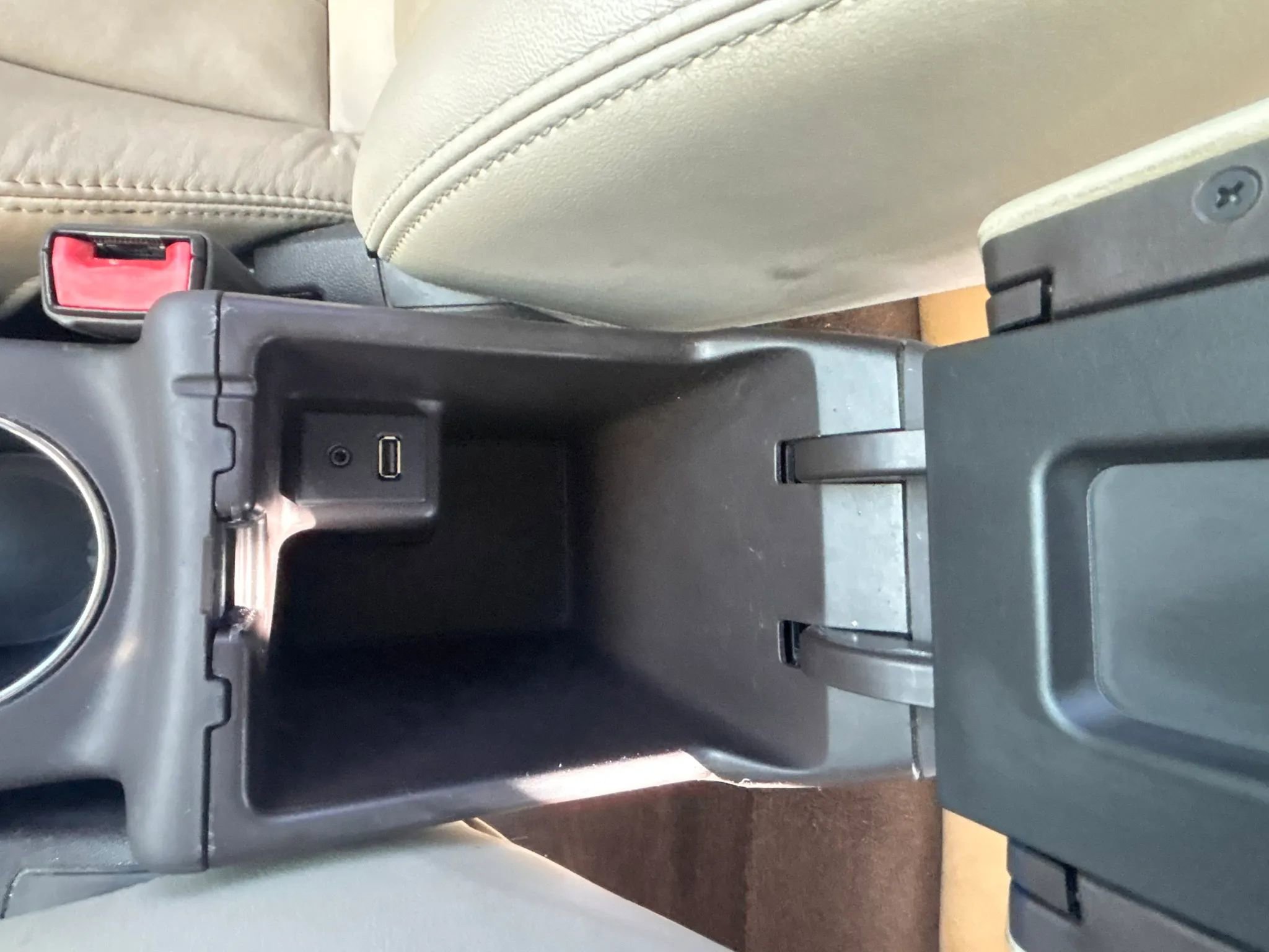 Used 2012 Buick Verano Leather FWD image 14