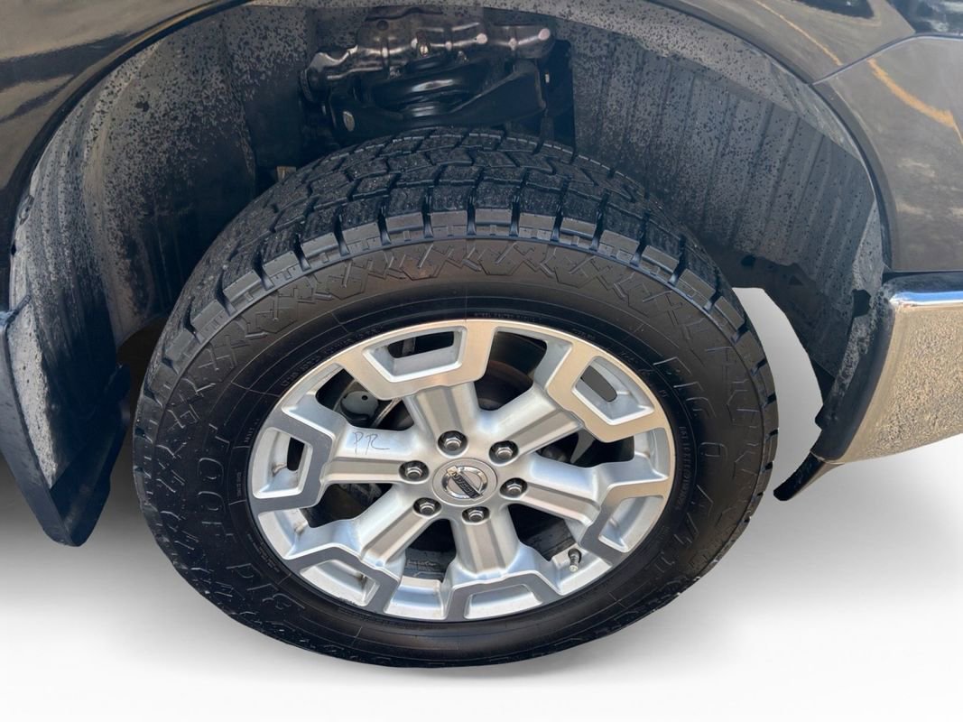 Used 2016 Nissan Titan SL image 12