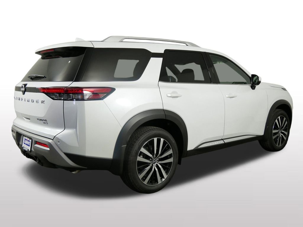 New 2025 Nissan Pathfinder Platinum image 10