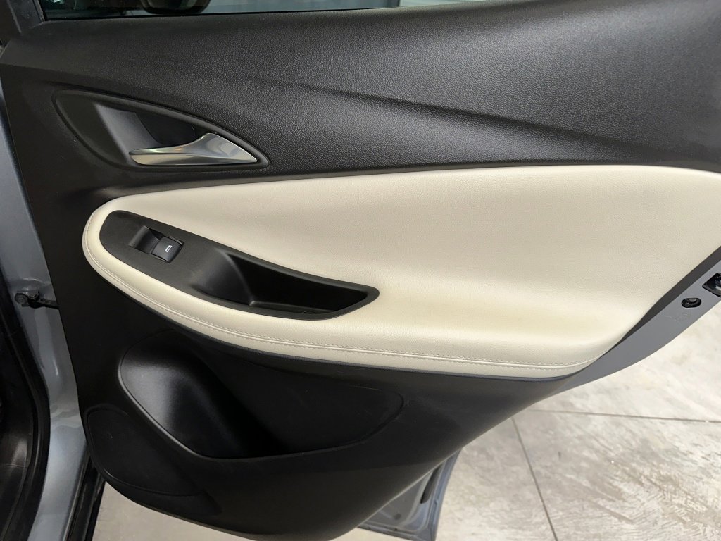 Certified 2023 Buick Encore GX Essence w/ Experience Buick Package image 29