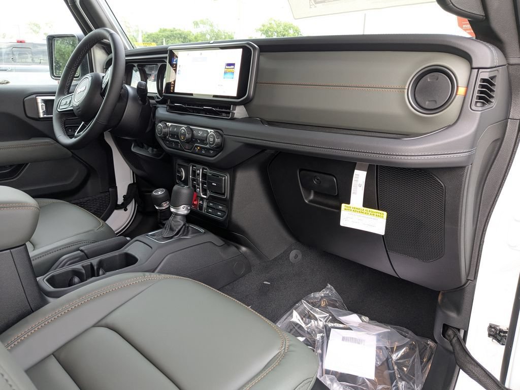 New 2026 Jeep Gladiator Mojave AWD/4WD image 9