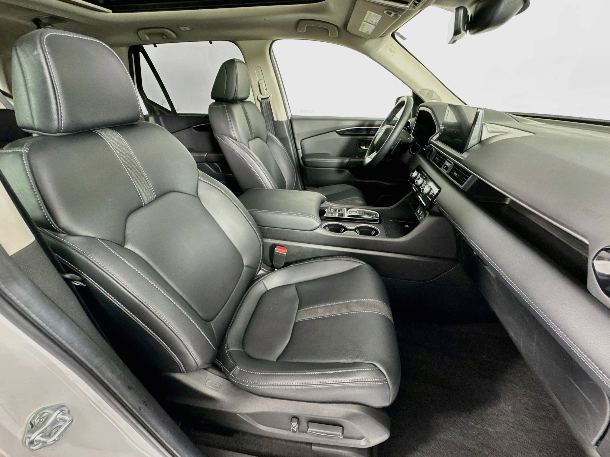 Certified 2024 Honda Pilot Touring image 31