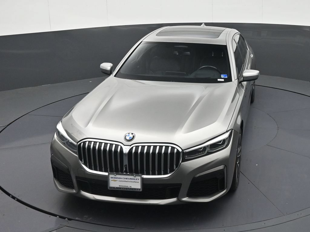 Used 2022 BMW 750i xDrive w/ M Sport Package AWD/4WD image 31