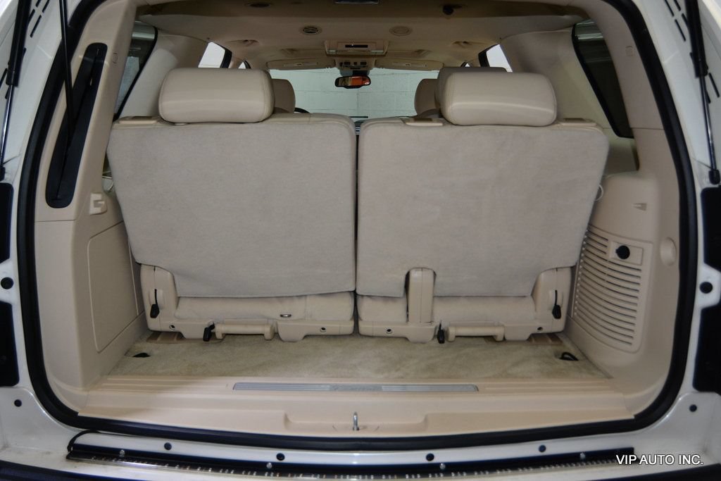 Used 2007 Cadillac Escalade AWD w/ Information Package image 36