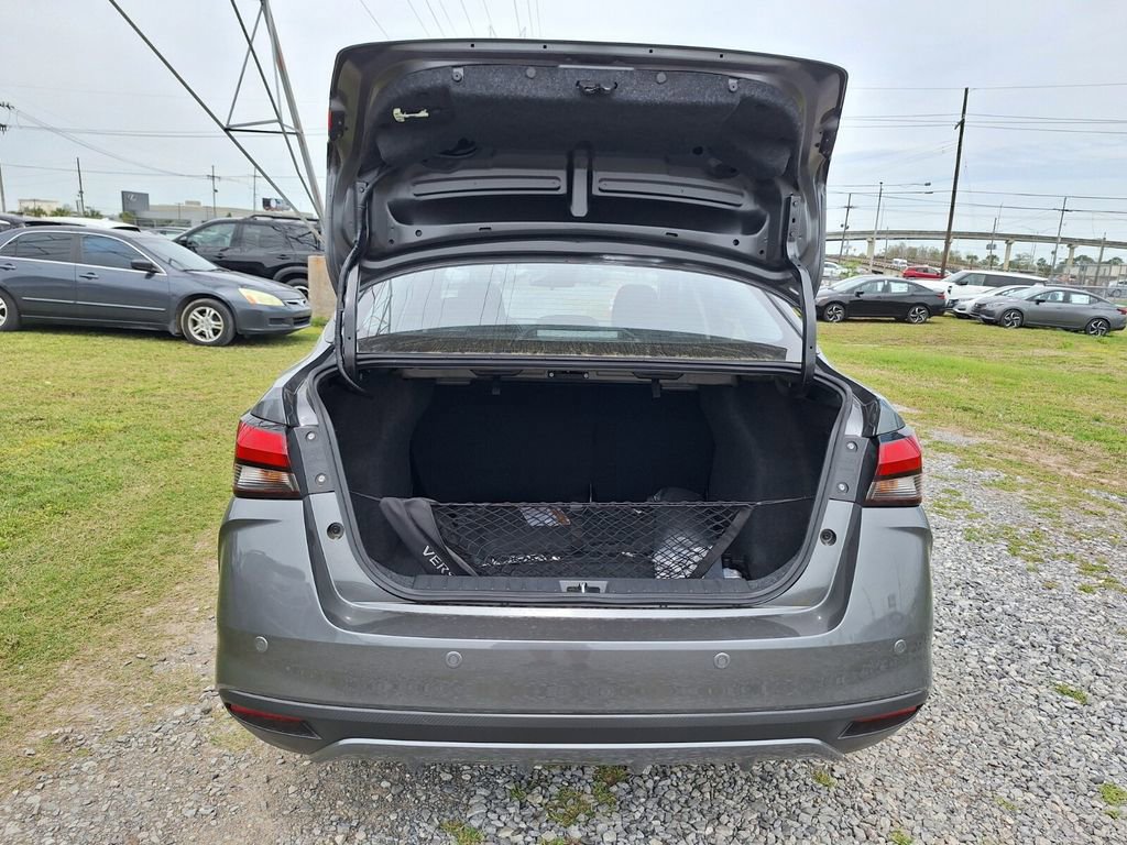 New 2025 Nissan Versa SR w/ Trunk Package image 25