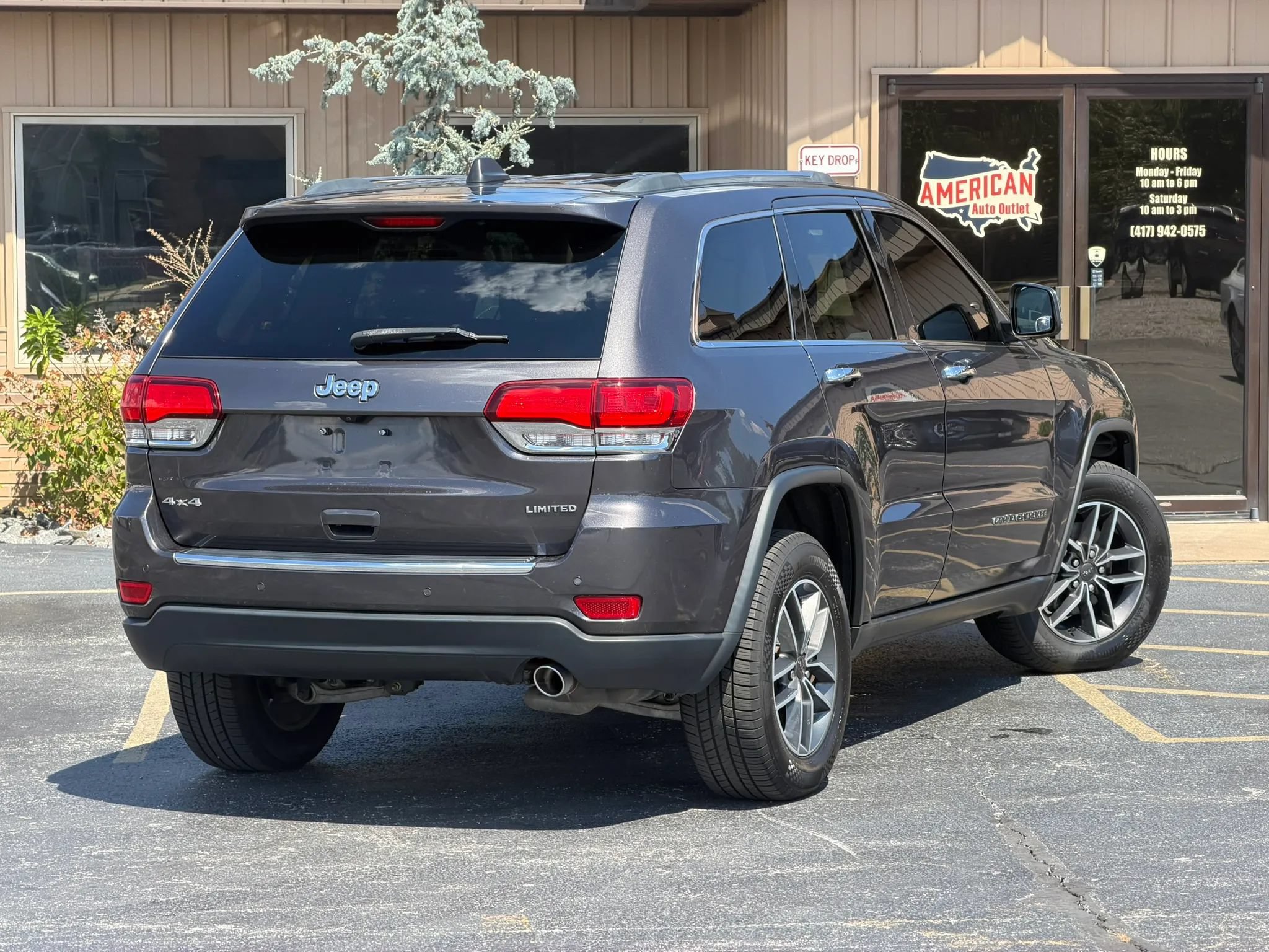 Used 2020 Jeep Grand Cherokee Limited AWD/4WD image 44