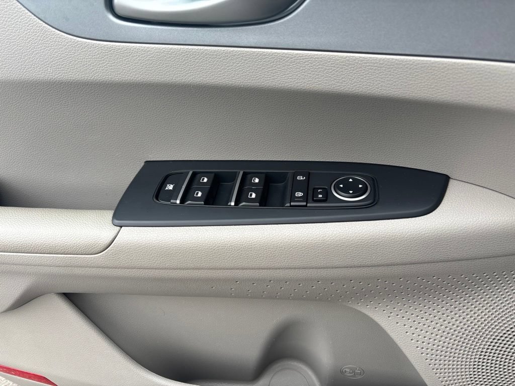 Used 2021 Kia Forte LXS FWD image 27