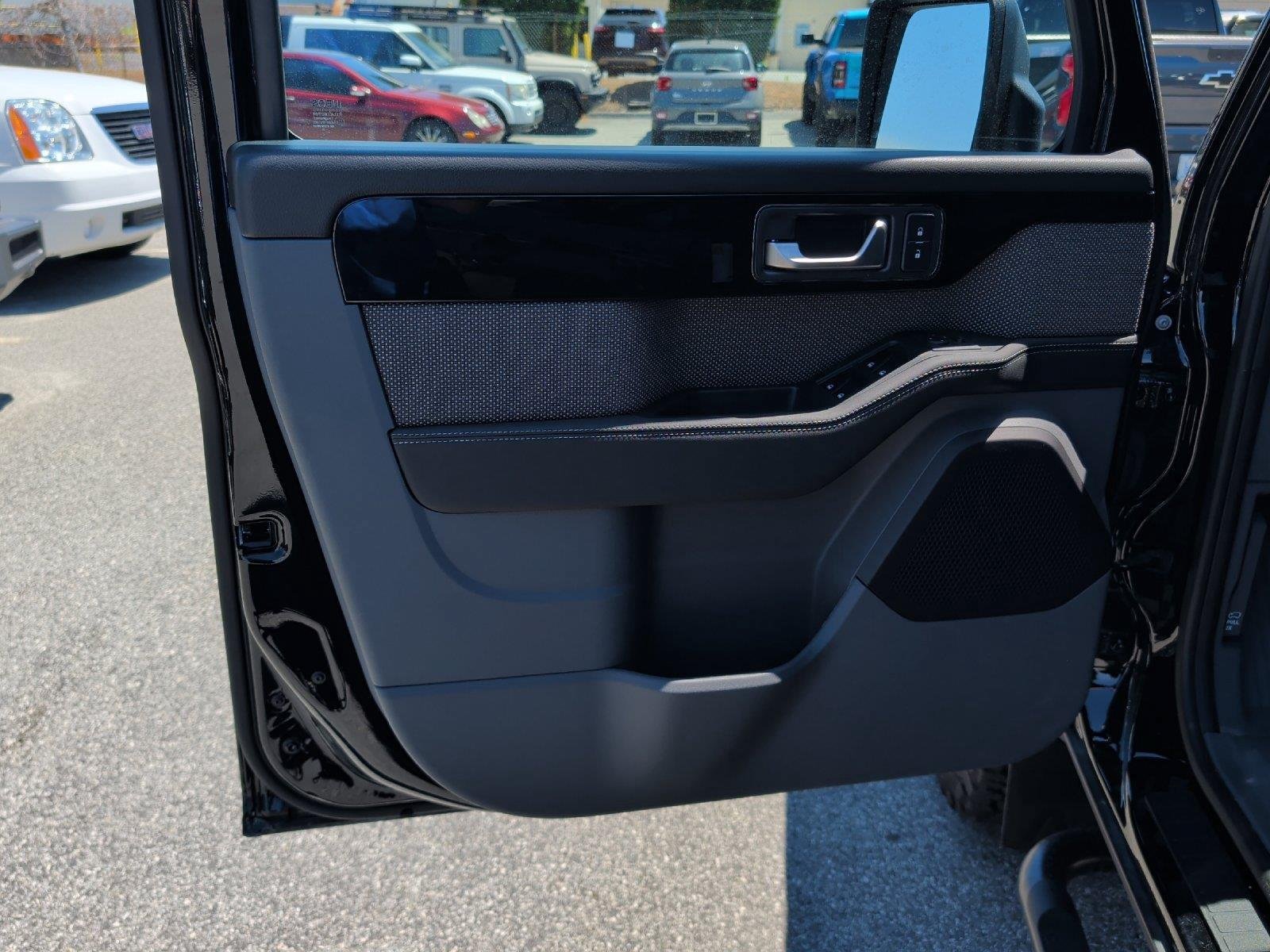 New 2025 INEOS Grenadier Station Wagon AWD/4WD image 13