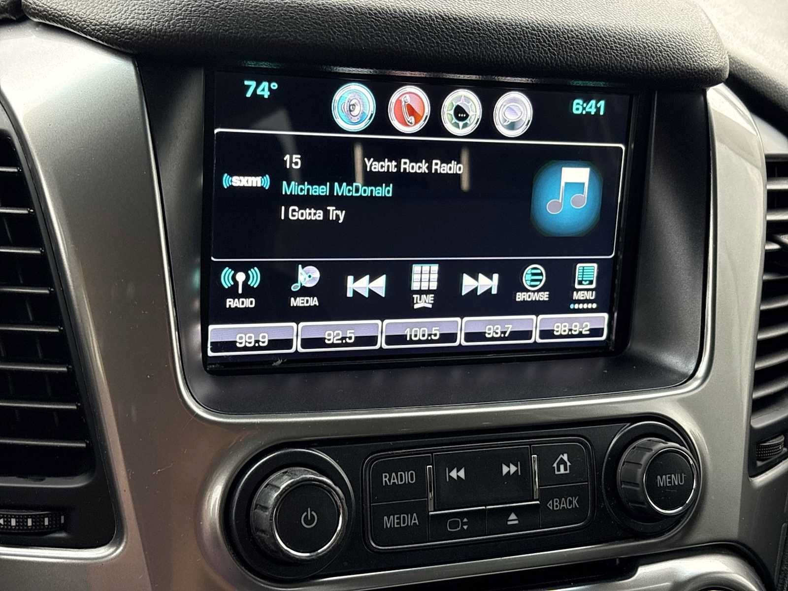 Used 2019 Chevrolet Suburban LT AWD/4WD image 13
