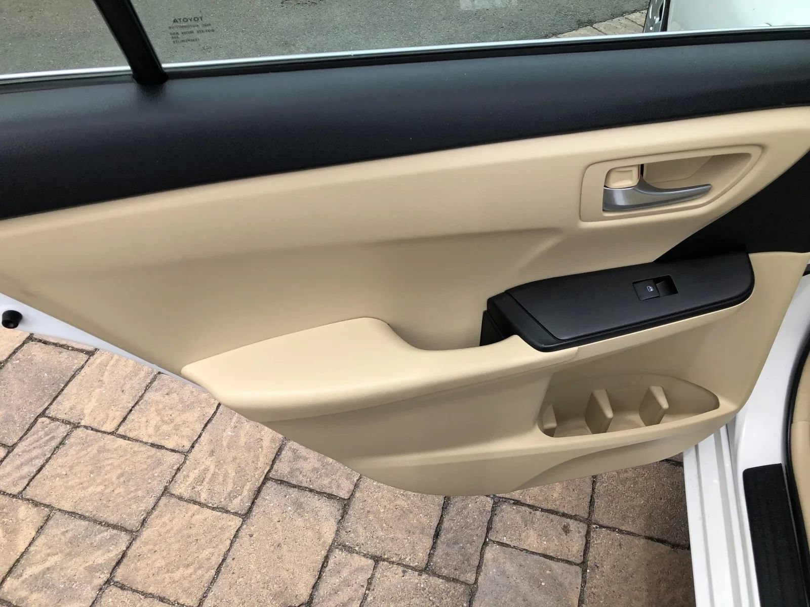 Used 2016 Toyota Camry LE FWD image 30