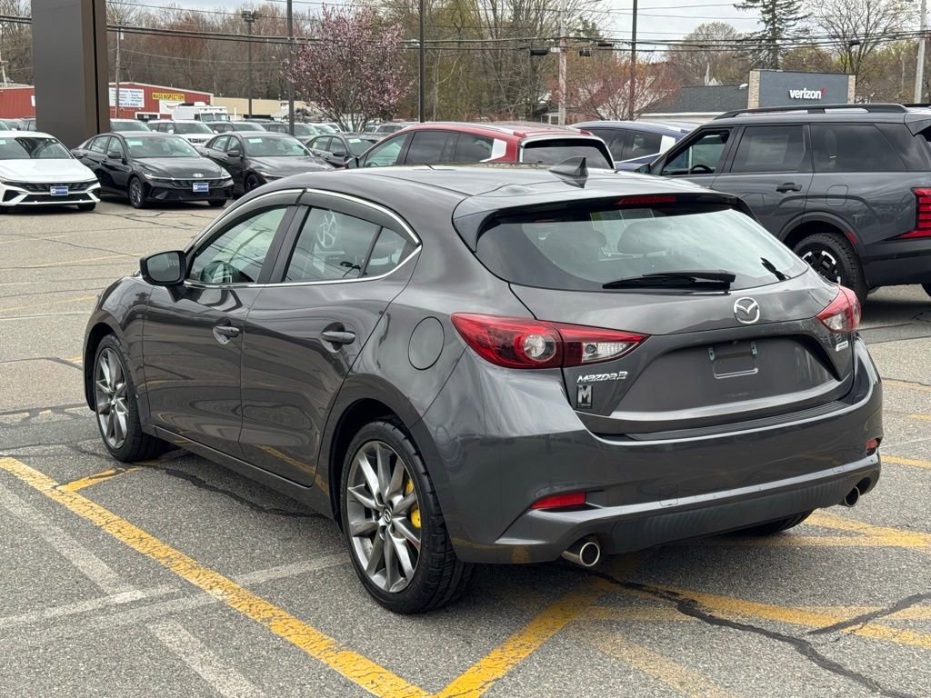 Used 2018 MAZDA MAZDA3 Grand Touring FWD image 3