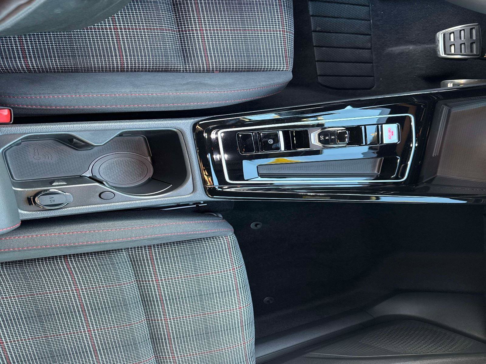 New 2026 Volkswagen Golf S image 23