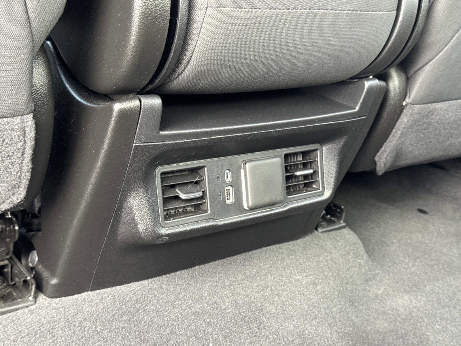 Used 2025 Chevrolet Silverado 2500 LT w/ Convenience Package image 25