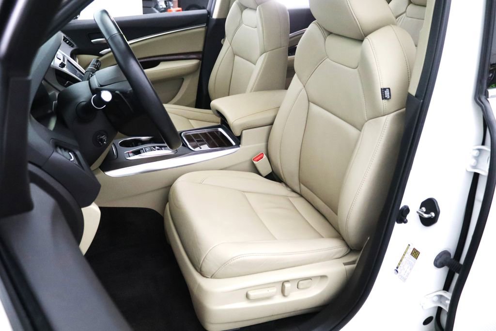 Certified 2017 Acura MDX SH-AWD w/ Technology Package image 2