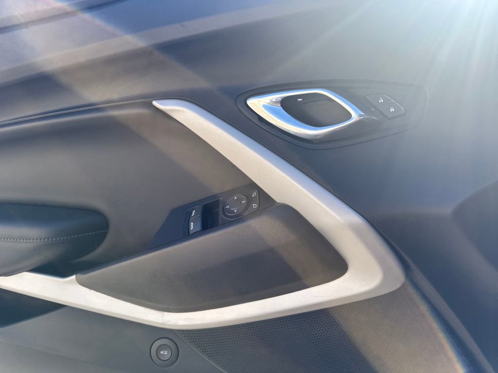 Used 2019 Chevrolet Camaro SS image 17