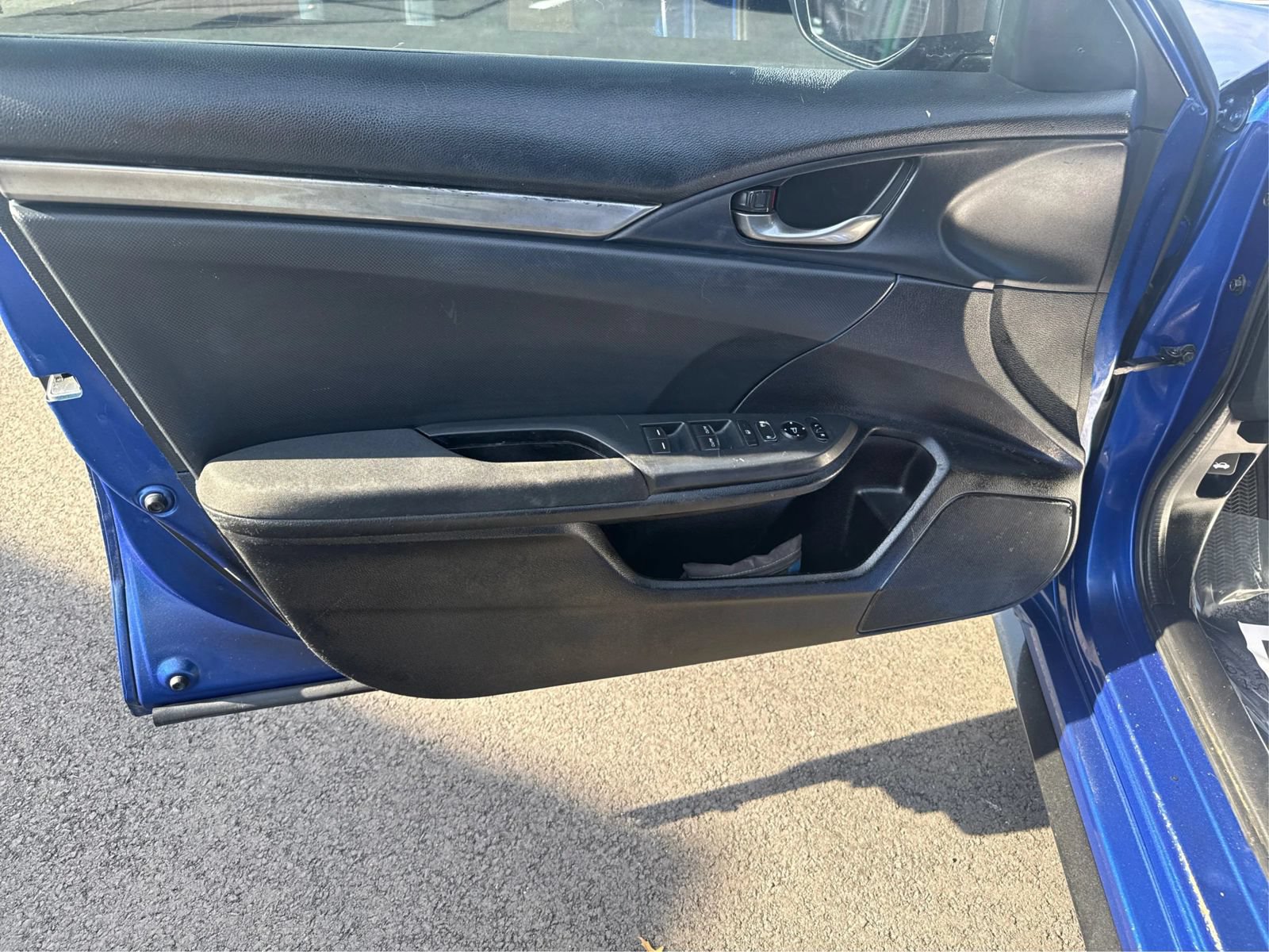 Used 2018 Honda Civic Sport image 19