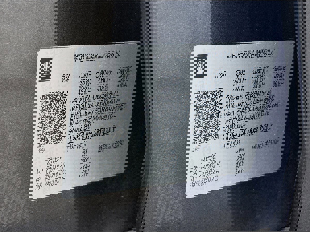 Used 2021 GMC Yukon Denali w/ Denali Premium Package image 46