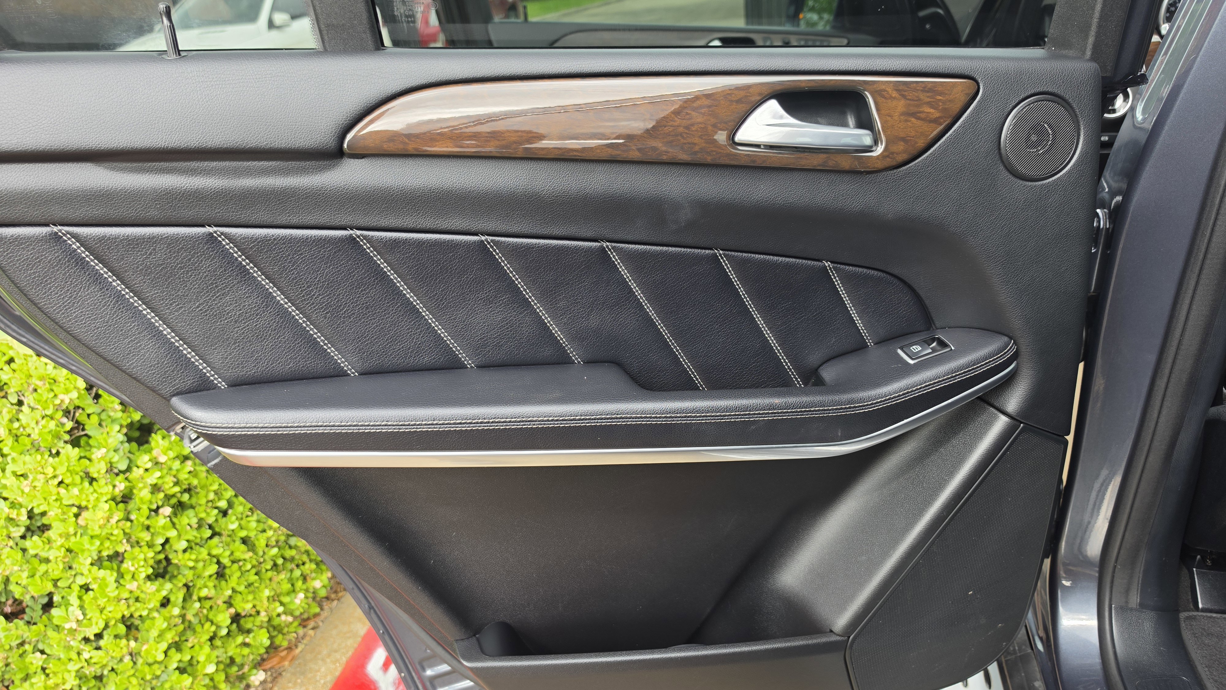 Used 2013 Mercedes-Benz GL 450 4MATIC w/ Premium 1 Pkg image 24