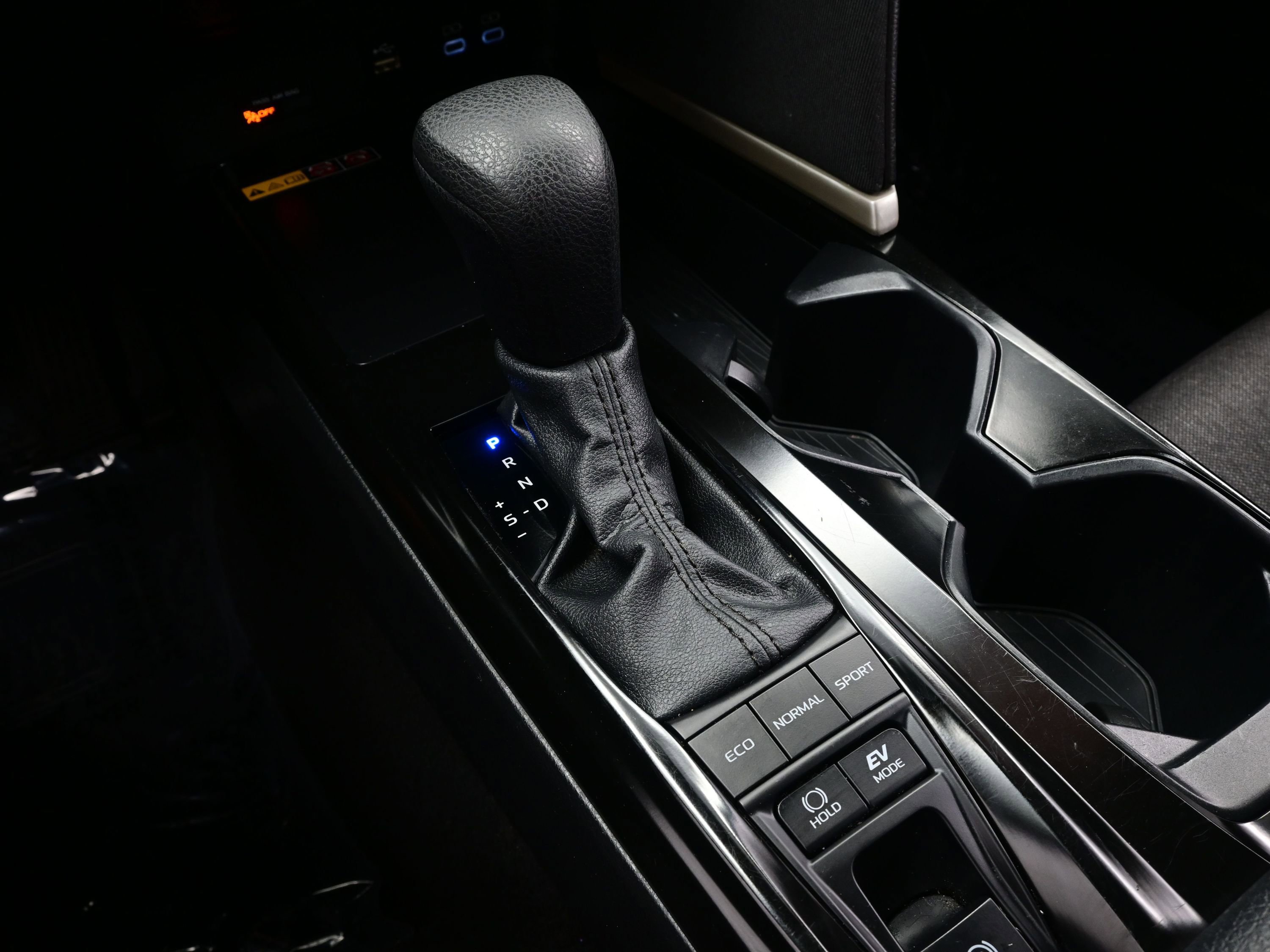 Used 2025 Toyota Camry LE image 20