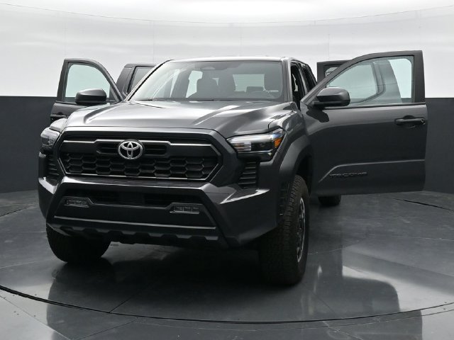 Used 2024 Toyota Tacoma TRD Off-Road AWD/4WD image 42