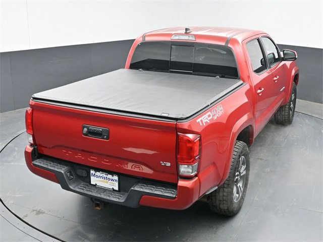 Used 2017 Toyota Tacoma TRD Sport w/ Tow Package (A/T) image 39