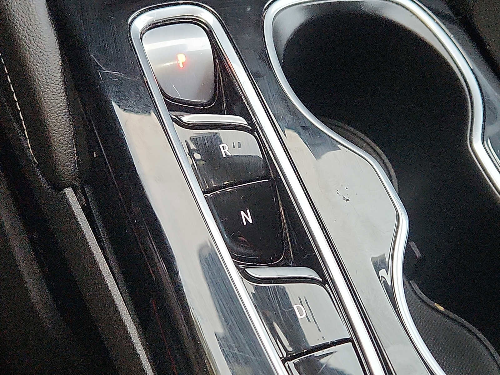 Used 2023 Buick Envision Essence w/ Sport Touring Package image 14