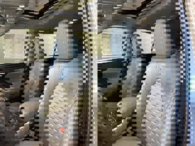 Used 2022 Toyota Highlander XLE image 10