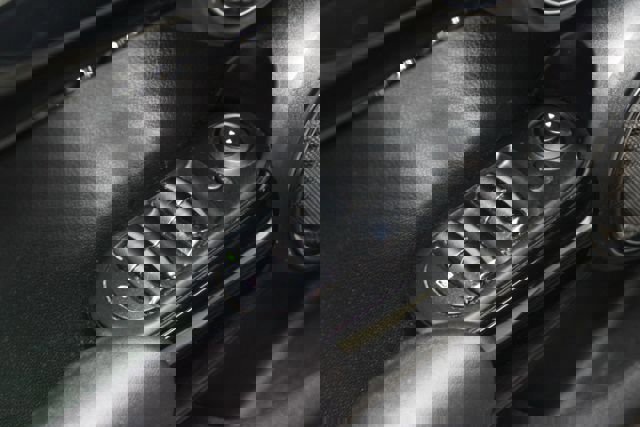 Used 2015 MINI Cooper 4-Door Hardtop image 7