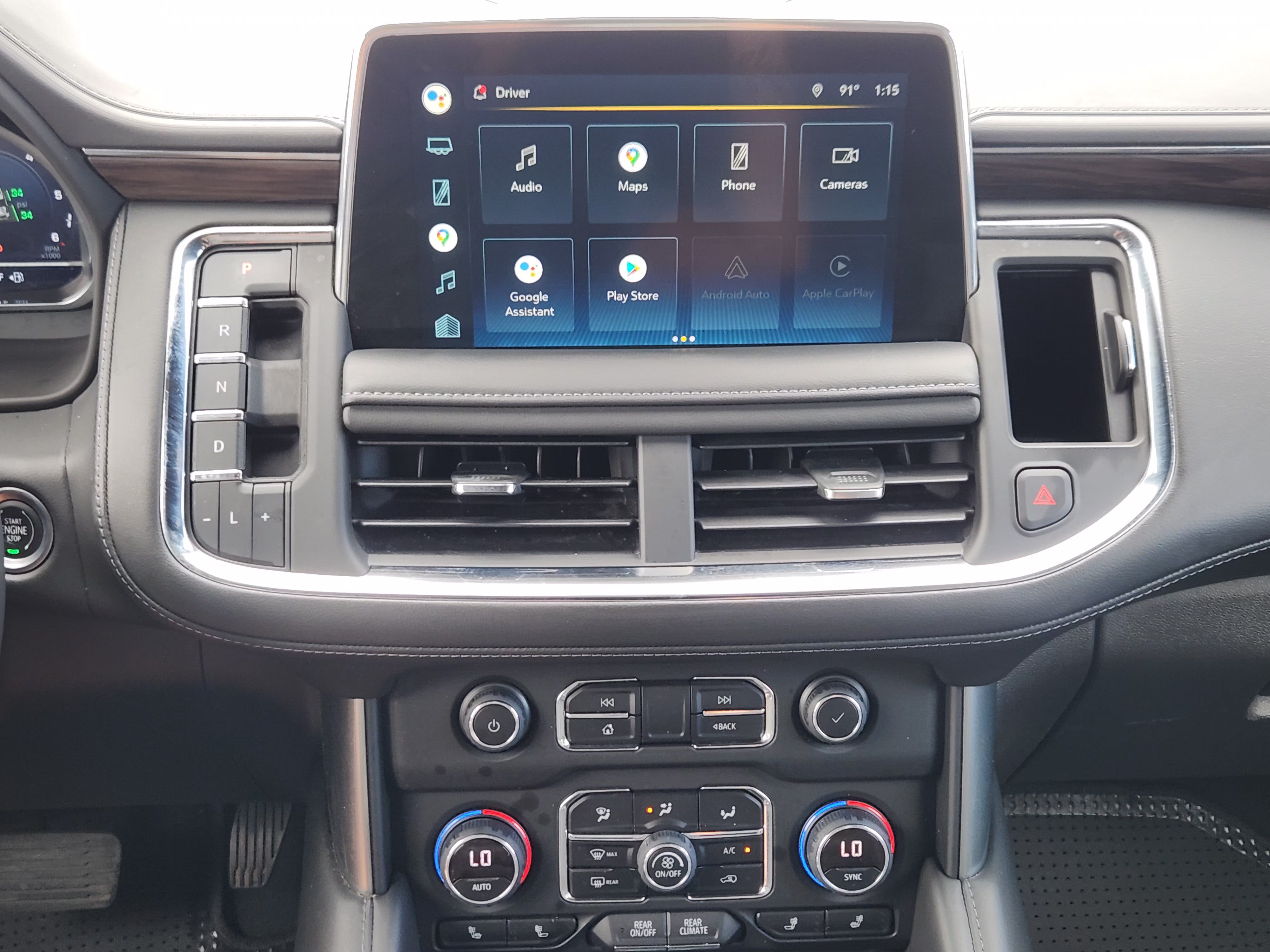 Used 2022 Chevrolet Tahoe LT w/ Luxury Package RWD image 18