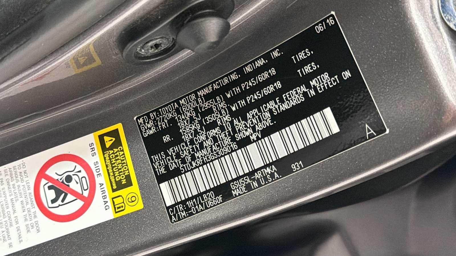 Certified 2016 Toyota Highlander XLE AWD/4WD image 11